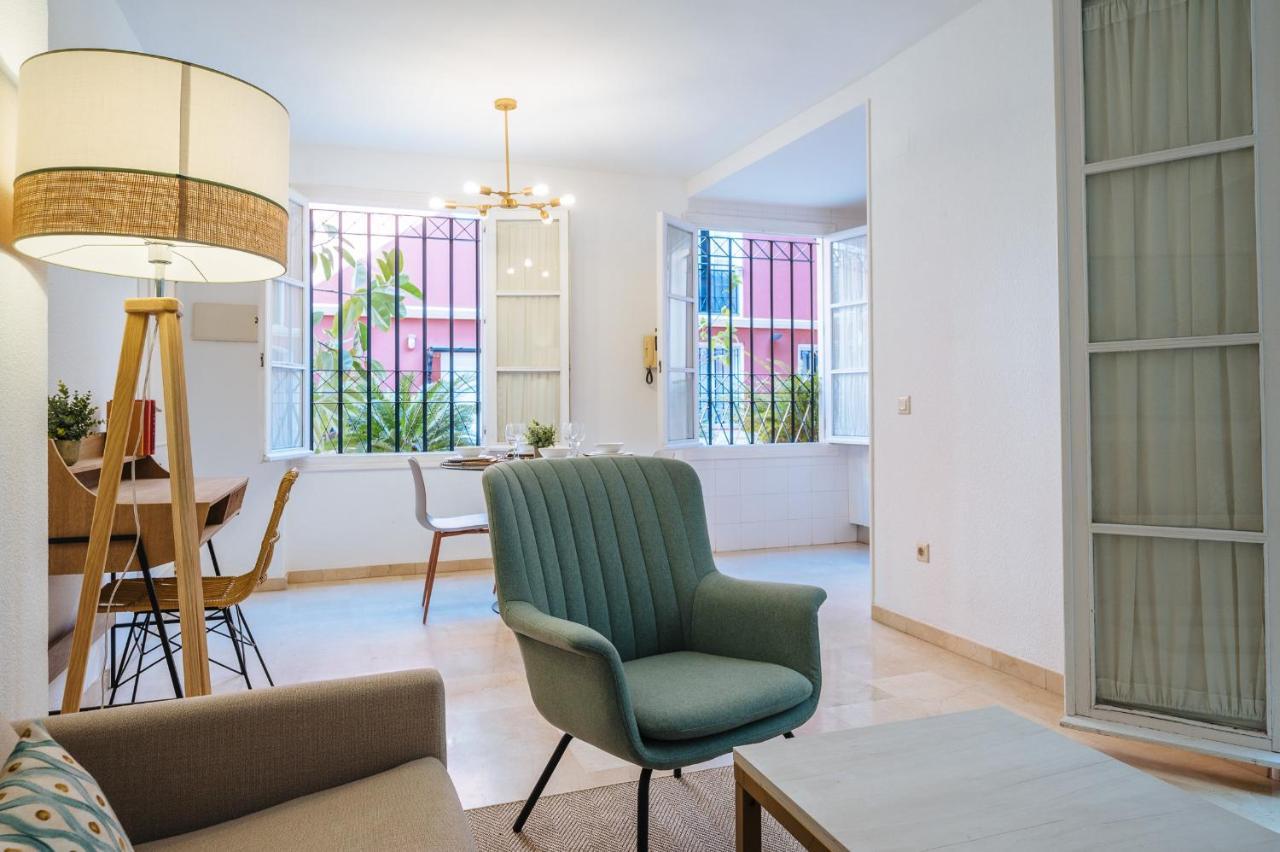 Lirio Suite Apartment - Private Parking Included Севилья Экстерьер фото