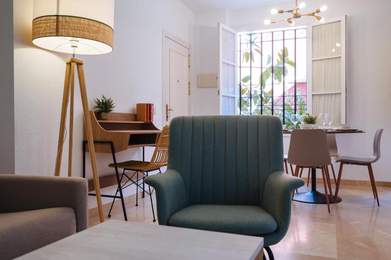 Lirio Suite Apartment - Private Parking Included Севилья Экстерьер фото