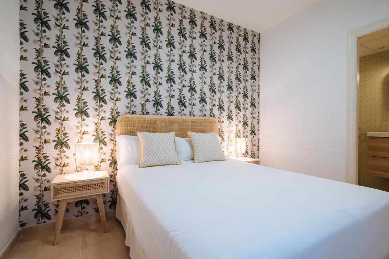 Lirio Suite Apartment - Private Parking Included Севилья Экстерьер фото