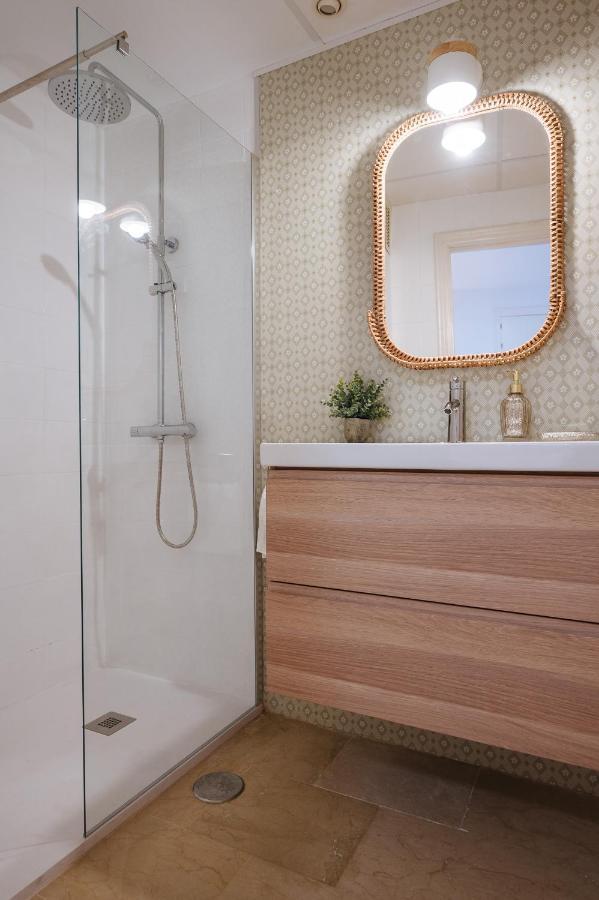 Lirio Suite Apartment - Private Parking Included Севилья Экстерьер фото