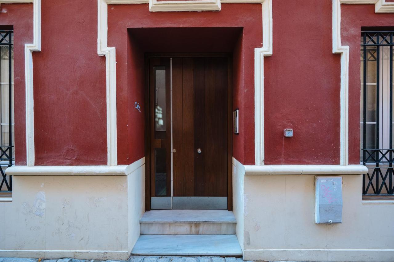 Lirio Suite Apartment - Private Parking Included Севилья Экстерьер фото